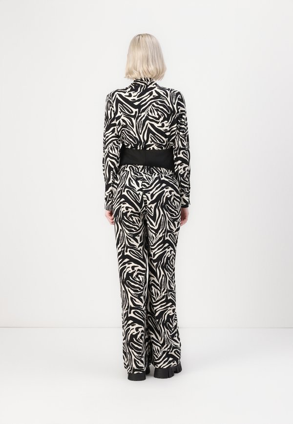 OLMKATTY LIFE PANT - Trousers4