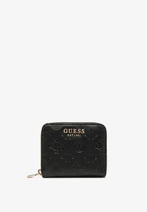 Portafoglio in pelle nera con motivi improntati e logo dorato "GUESS EST.1981". Presenta una chiusura con zip e una superficie testurizzata.