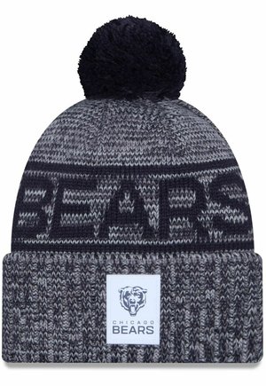 Cappello in maglia grigio e blu con pom-pom, caratterizzato dalla scritta "BEARS" in lettere grandi e un'etichetta bianca con il logo di un orso e "CHICAGO BEARS".