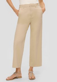 s.Oliver BLACK LABEL REGULAR FIT  - Stoffhose - beige