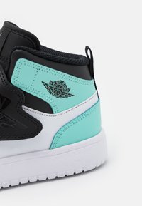 Jordan SKY JORDAN 1 - Vysoké tenisky - black/tropical twist/white
