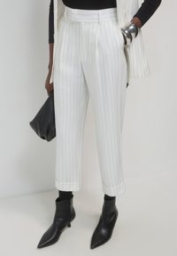 Calliope - CLASSICO A RIGHE  - Trousers - var bianco lana Thumbnail Image 1