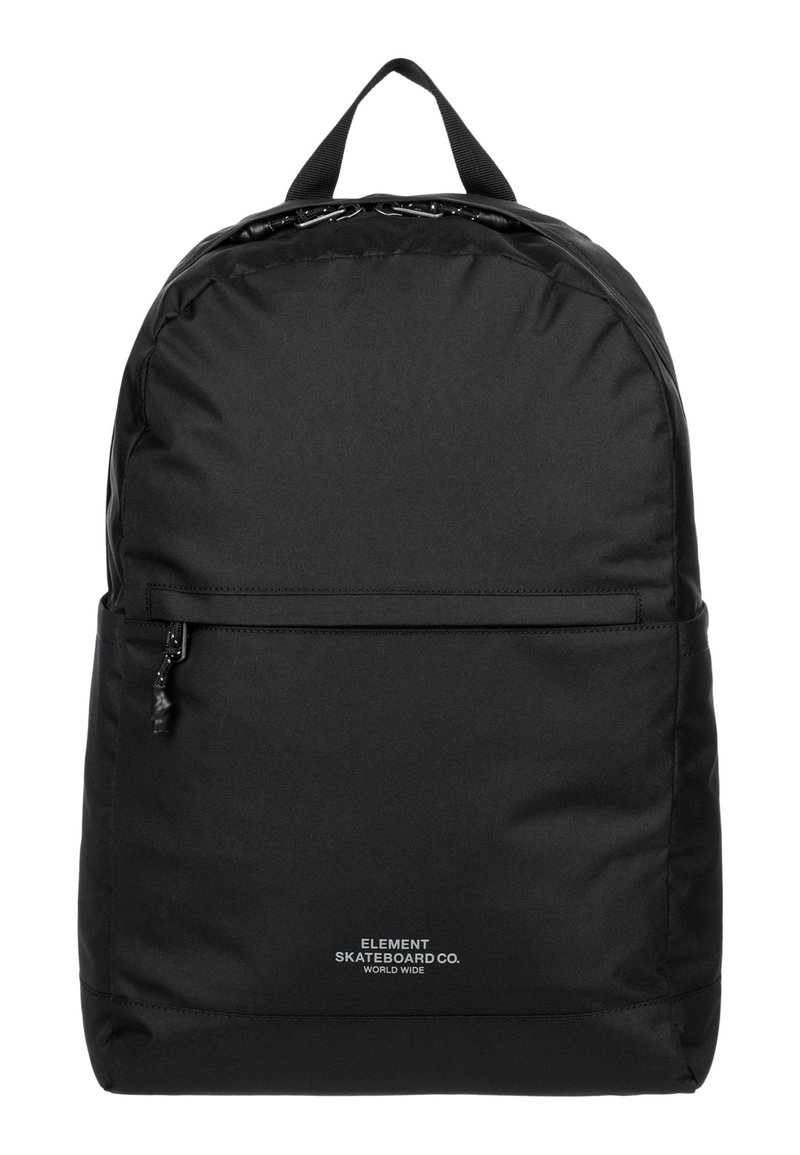 Musta nailonireppu pyöreällä muotoilulla, jossa on eteen sijoitettu vetoketjutasku, säädettävät hihnat ja logo pohjassa. Tasainen rakenne.