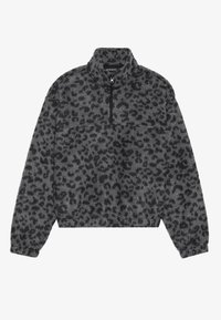 Pulover moale gri cu pete negre de leopard, guler înalt și închidere cu fermoar pe jumătate. Are o formă structurată și manșete elastice.