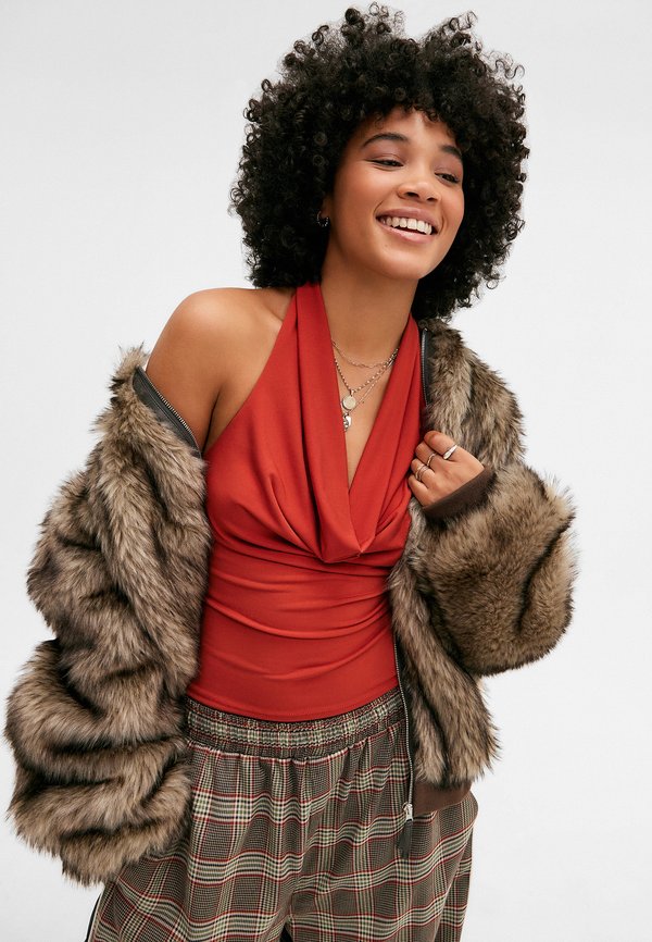 COYOTE HALTER - Top4