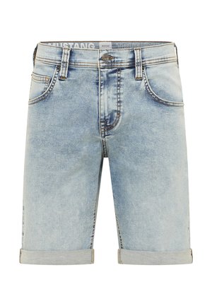 Gai zila džinsu šorti ar sarullētām malām, piecu kabatu dizains un kontrastējoša izšūšana. Aprīkots ar zīmola jostasvietu.