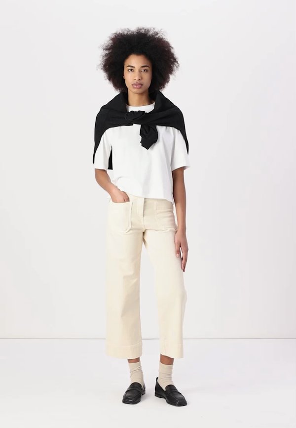 SERGE - Basic T-shirt4