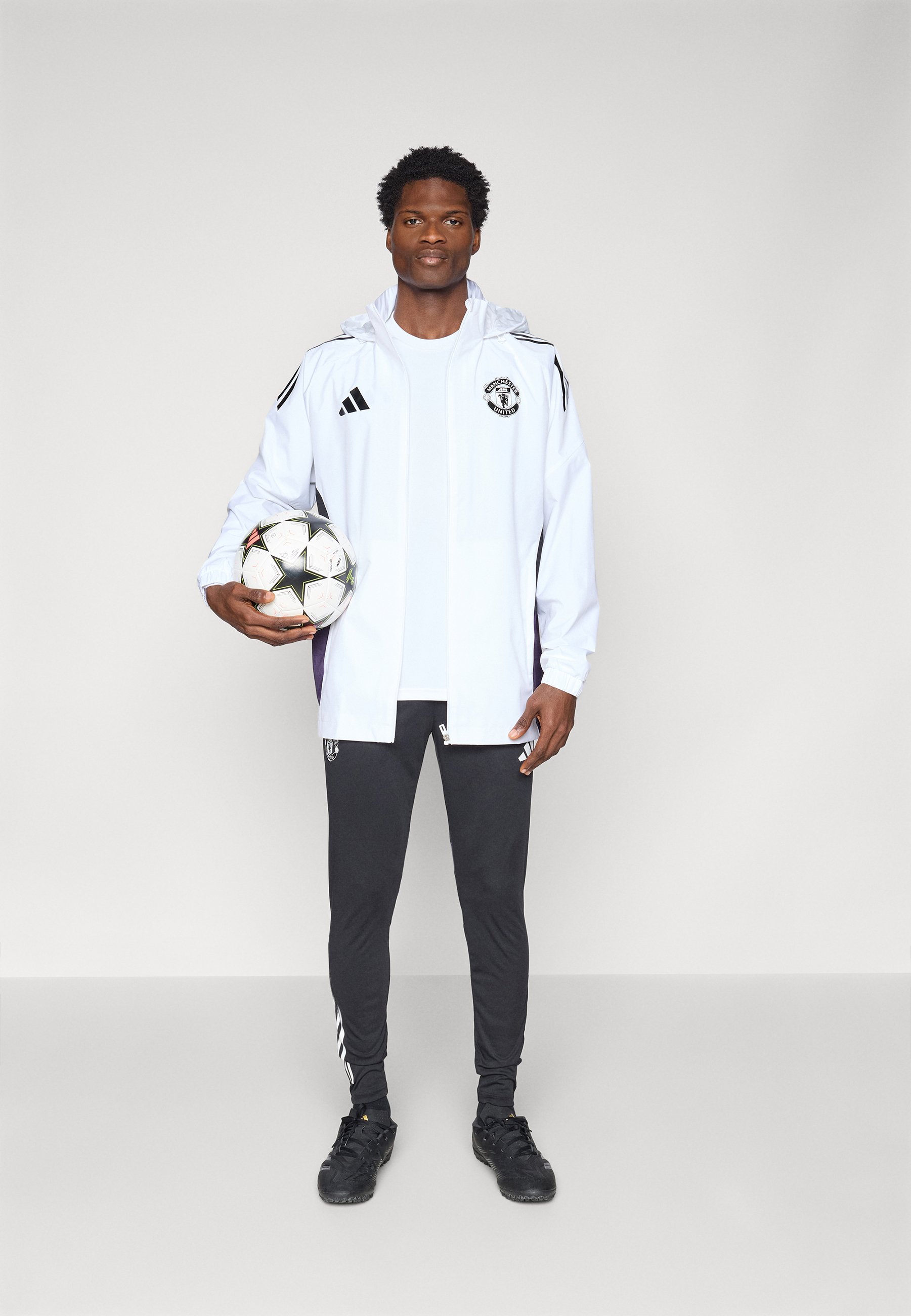 adidas Manchester United Climawarmウェア adidas Performance MANCHESTER UNITED ALLWEATHER JACKET