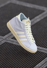 adidas Originals JABBAR UNISEX - Visoki športni copati - halo blue/warm vanilla
