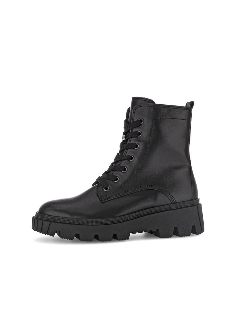 Schwarzer Leder Schnürstiefel mit dicker Profilsohle und Zugschlaufe an der Rückseite, entworfen für lässige und robuste Nutzung.