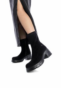 Refresh Botines bajos - black