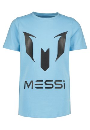 Lyseblå børne-T-shirt med et sort abstrakt design over teksten "MESSI" centreret på forsiden.