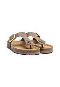 Chanclas de ante marrón con una plantilla de corcho, que presentan un diseño de tira para el dedo y un detalle de hebilla de metal dorado.