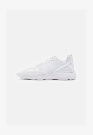 adidas Originals ZX 2K FLUX UNISEX - Matalavartiset tennarit - footwear white/grey one