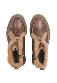 Stivaletti in pelle marrone con morbida fodera beige, punta rotonda e allacciatura frontale. Presentano una suola texture e cerniere su entrambi i lati.
