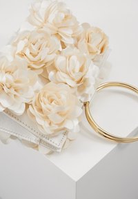 Mascara Pikkulaukku - ivory