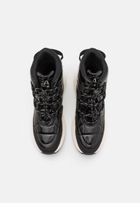 EA7 Emporio Armani Höga sneakers - black