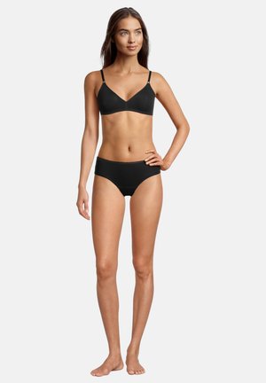 Schwarzes BH- und Bikini-Set aus weichem Stoff. Der BH hat dünne Träger und eine glatte Oberfläche; der Bikini hat einen mit Spitze verzierten Gummibund.