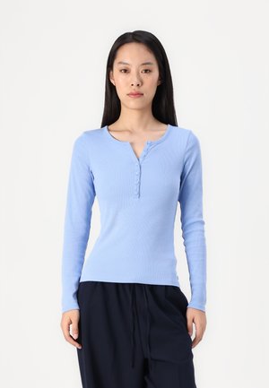 Pikkade varrukatega topp - light blue