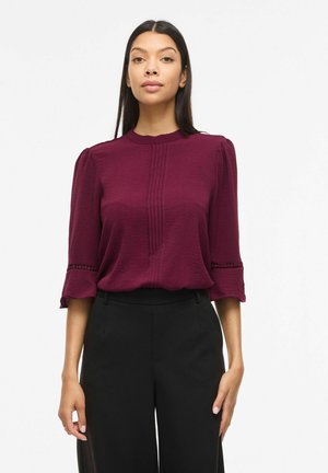 VILA VIRELLA bordowy