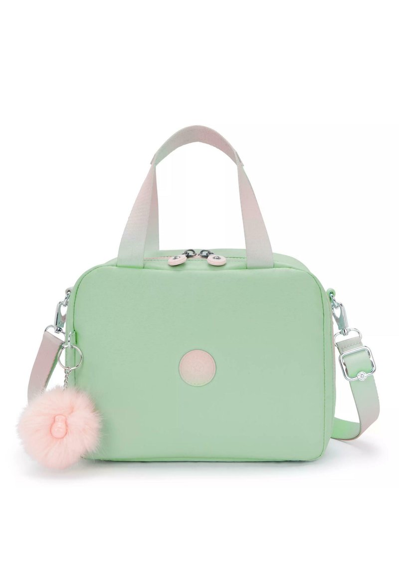 Borsa a mano in nylon verde di forma rettangolare, con manici superiori, spallaccio staccabile e un charm pom-pom fluffy rosa.