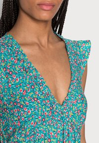 Springfield Vapaa-ajan mekko - green