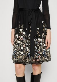 Esprit Koktailové šaty/večierkové šaty - black