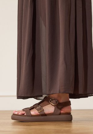 Manfield, Sandali - braun
