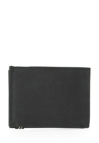 Cartera de cuero negra con una textura suave, forma rectangular y costura visible. Contiene un pequeño acento a rayas en un lado.