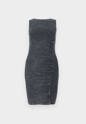 Robe sans manches, gris foncé, ajustée longueur genou, avec un subtil côtes verticales et un détail froncé sur le côté droit.