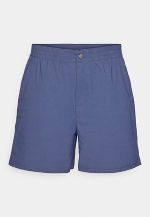 Bermudas azul-marinho feitas de um tecido leve, com um cós elástico, fecho frontal com botão e costuras laterais para um ajuste confortável.