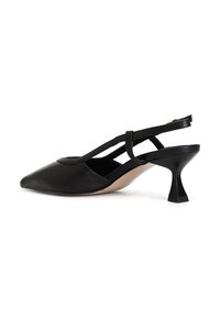 Scarpa slingback in pelle nera con punta affusolata, caratterizzata da dettagli con cinghie e un design unico del tacco a campana. Texture liscia in tutto il prodotto.