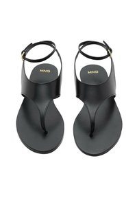 Sandale negre cu un design tip thong, curea ajustabilă la gleznă și material sintetic neted. Logo auriu pe talpa interioară.