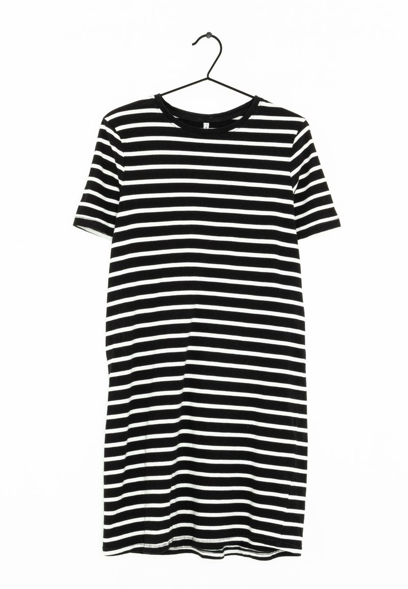 Schwarz-weiß gestreiftes T-Shirt-Kleid mit kurzen Ärmeln und rundem Halsausschnitt, hängt an einem schwarzen Metallkleiderbügel. Weicher Stoff.