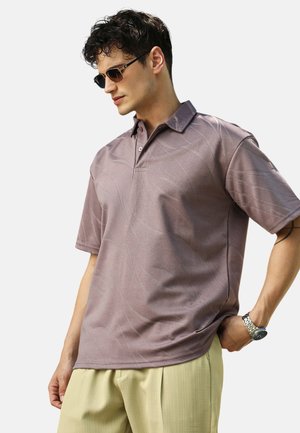 - Koszulka polo