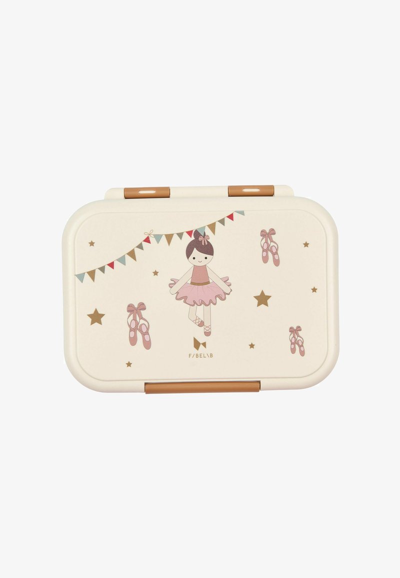 Boîte rectangulaire blanche avec un fermoir doré, ornée d'une illustration de ballerine, de chaussons de ballet roses et de guirlandes colorées sur un fond crème.
