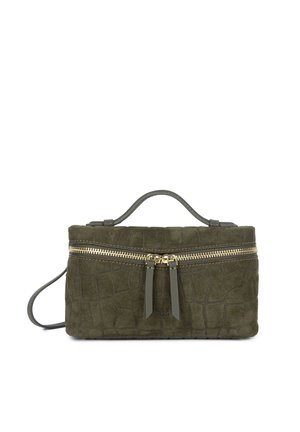 Borsa a mano rettangolare in camoscio verde oliva con motivo coccodrillo, cerniera dorata sulla parte superiore, doppio cursore, manico e tracolla staccabile.