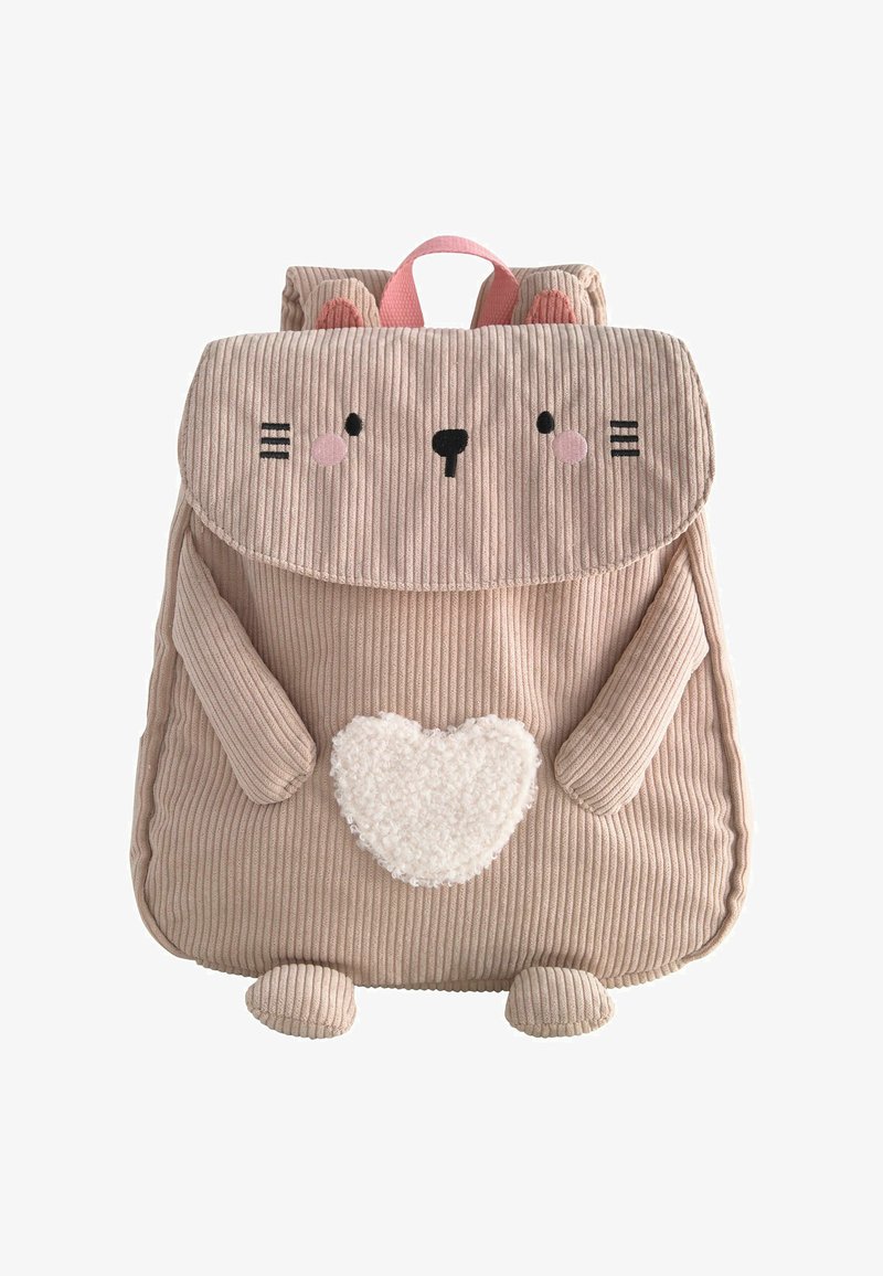 Petit sac à dos beige en velours côtelé en forme de chat avec visage brodé, oreilles roses, bras rembourrés et un cœur blanc à l'avant.