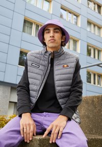 Ellesse BARDY GILET - Colete - dark grey