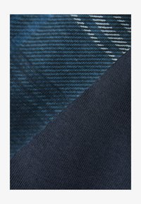 Non sélectionné, navy blue
