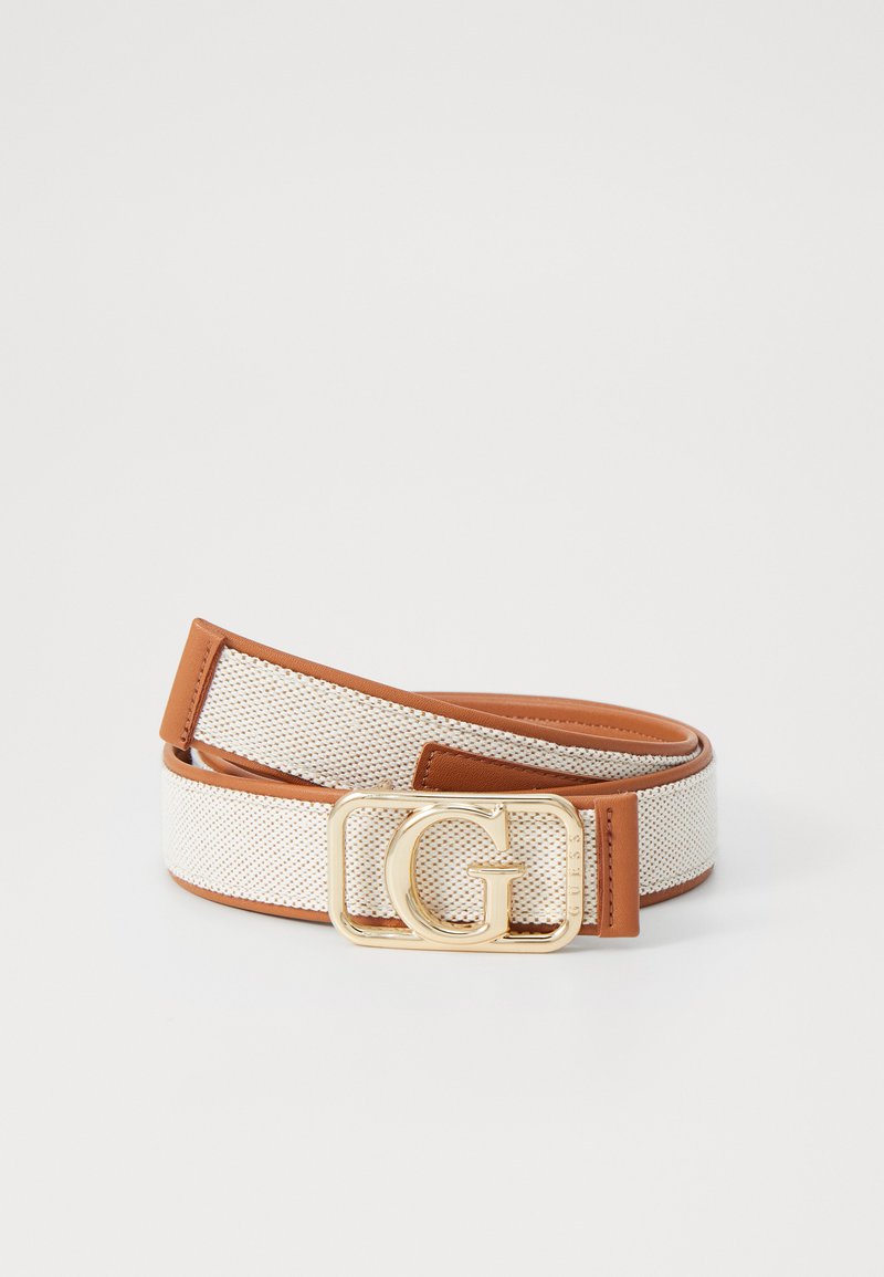 Ceinture avec un centre en tissu tissé blanc et des bordures en cuir beige. Présente une boucle carrée dorée avec un logo "G" bien en évidence.