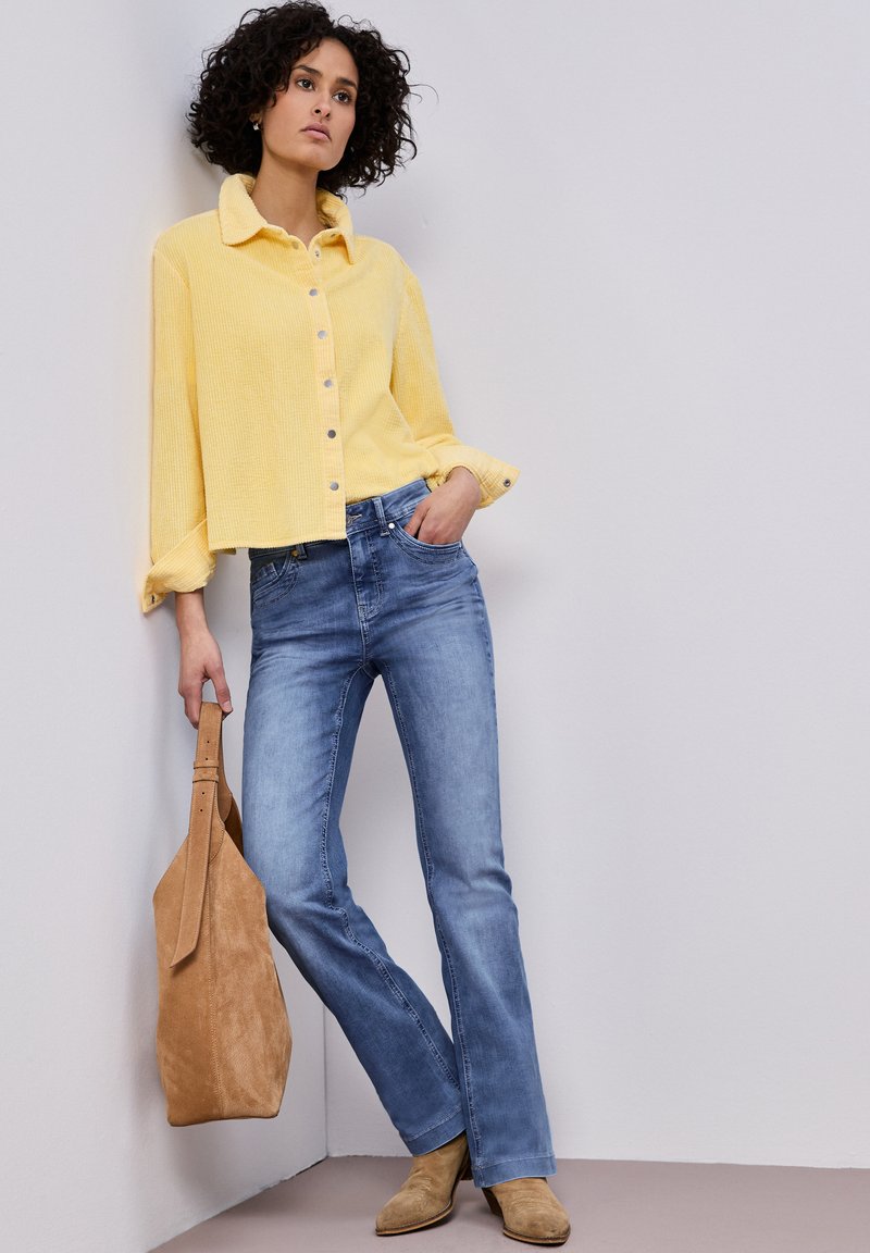 Street One A377779 Jeans Bootcut, Dark Indigo Slightly Washed, 31W x 32L Donna