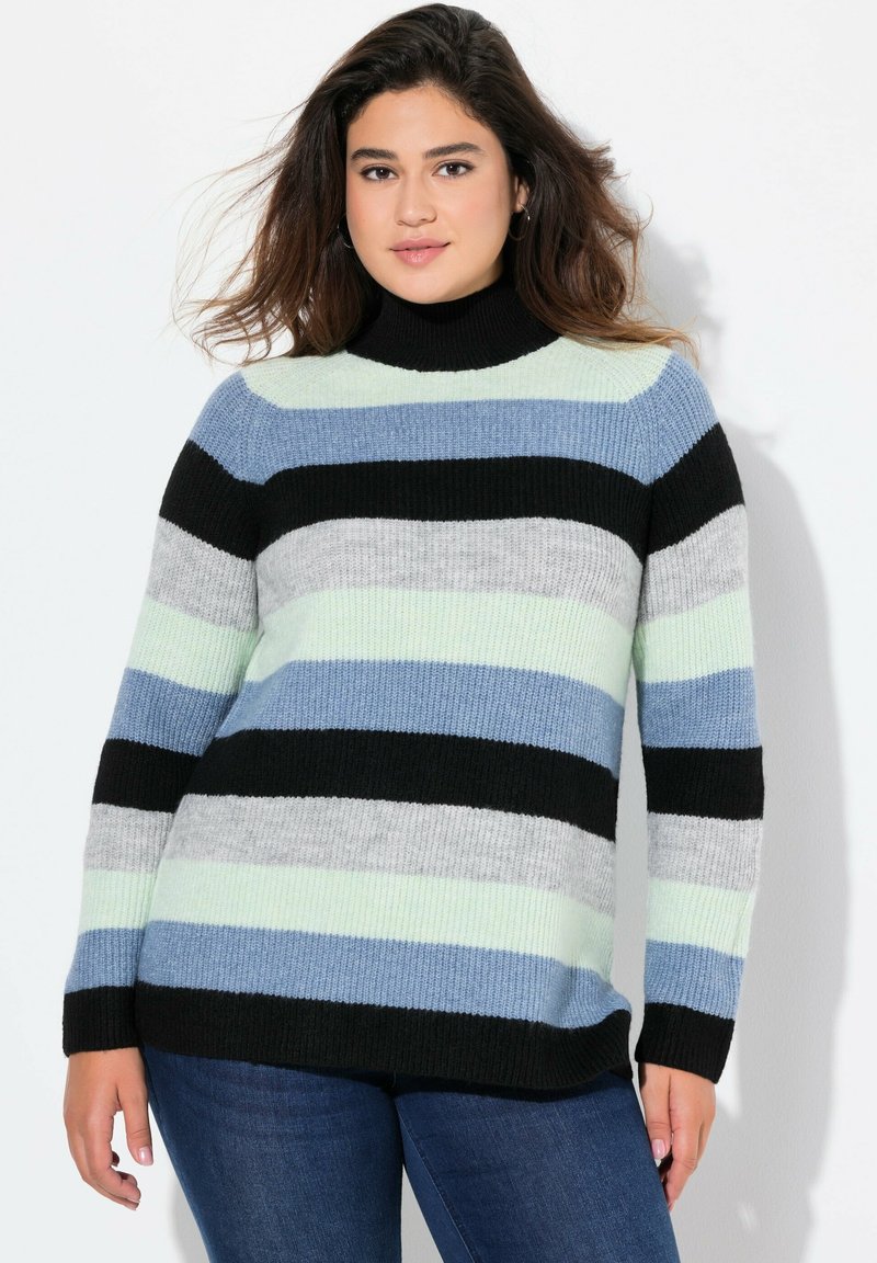 Gestreifter Pullover mit Stehkragen, hergestellt aus weichem Strickstoff in Schwarz, Hellgrün, Blau, Grau und Weiß.