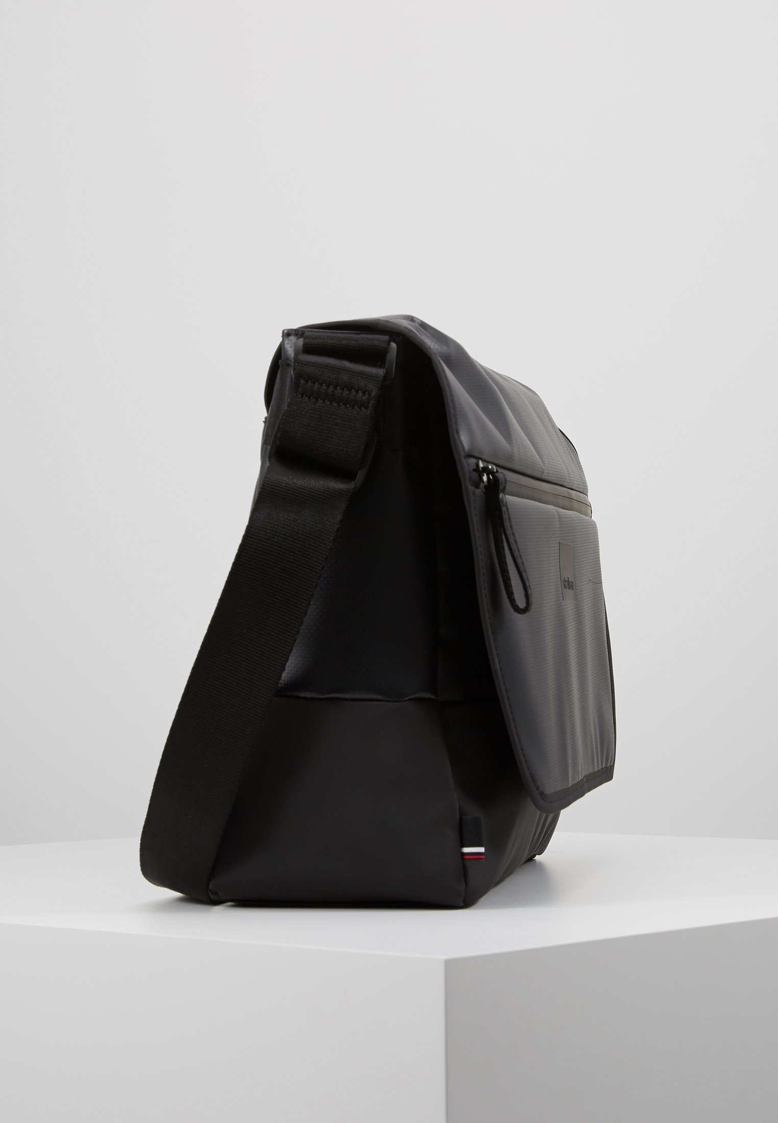 Sac à Dos Strellson Stockwell 2.0 Greg S - Noir, Pour Ordinateur, Neuf
