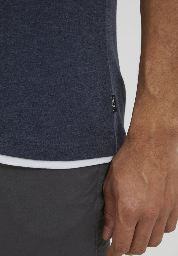 PRVENANZIO - Basic T-shirt2