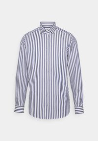 Chemise à rayures en blanc et bleu marine, avec un col classique, des manches longues et une fermeture à boutons à l'avant avec des boutons blancs.