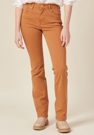 Vaqueros rectos - marron