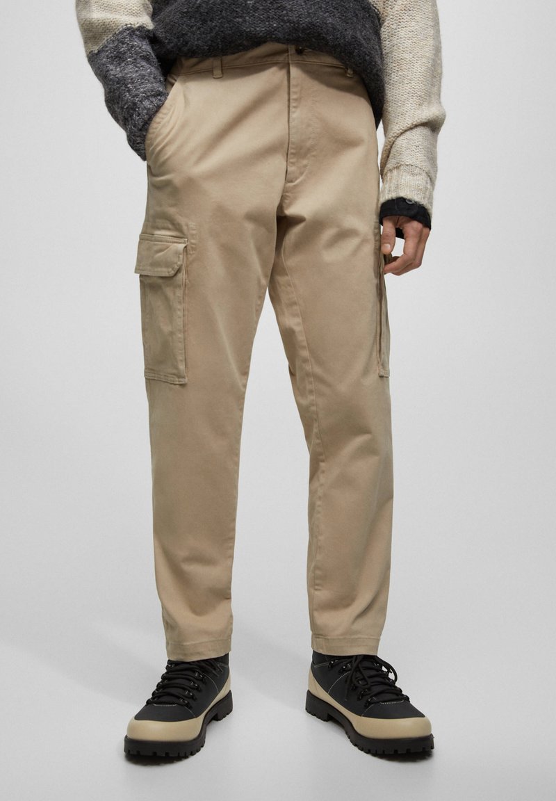 PULL&BEAR BASIC Cargo trousers beige Zalando.ie