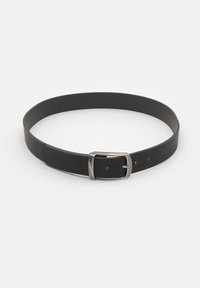 Fekete bőrbelt sima fémbukószalaggal. Lapított kialakítás sima felszínnel és állítható lyukakkal. Klasszikus, minimalista megjelenés.