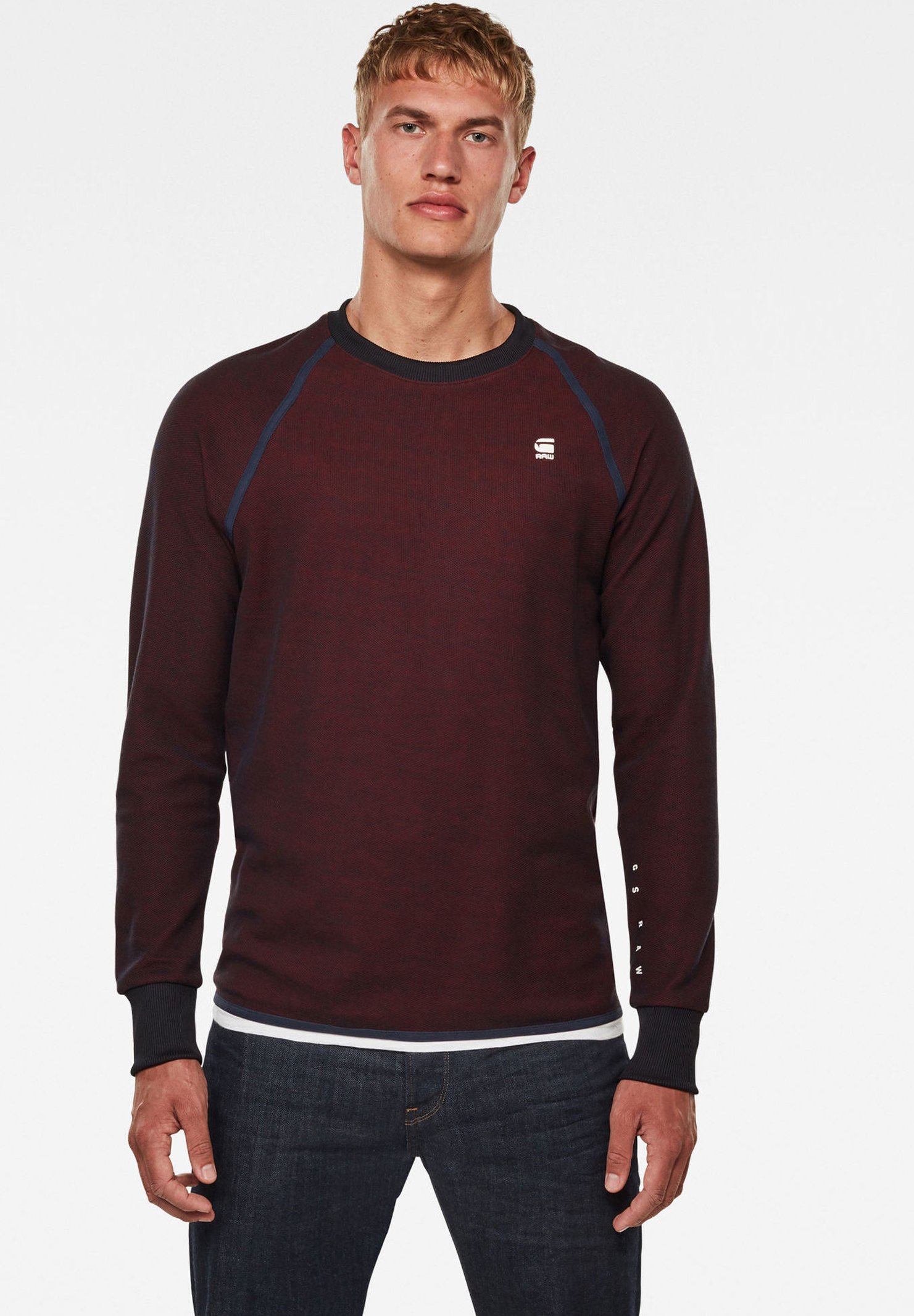 star sleeve sweatshirt